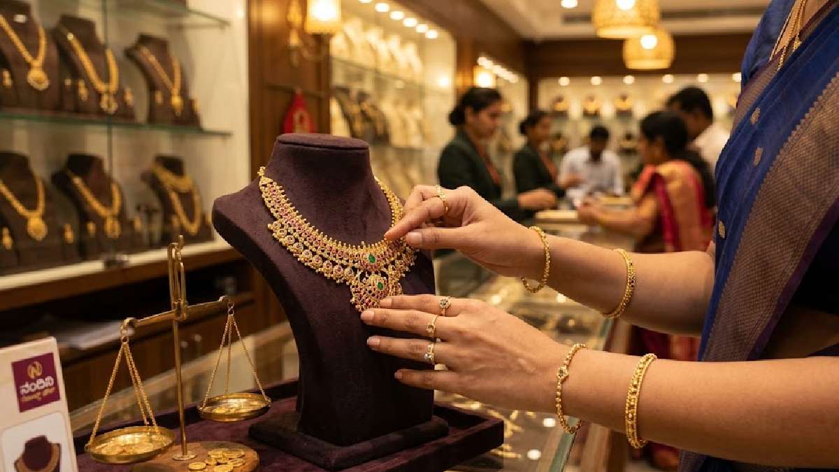Gold Price Today - ಚಿನ್ನದ ದರ ಮತ್ತೆ ಜಿಗಿತ; ಬೆಳ್ಳಿ ಬೆಲೆ ₹25,000ಕ್ಕೆ ಇಳಿಕೆ!!