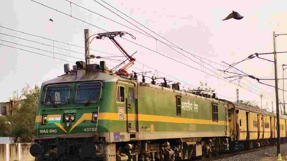 ರೈಲ್ವೆ ಉದ್ಯೋಗಾಕಾಂಕ್ಷಿಗಳಿಗೆ ಸಿಹಿಸುದ್ದಿ; NTPC 2026ರಲ್ಲಿ 5,165 ಹುದ್ದೆಗಳ ನೇಮಕಾತಿ!!